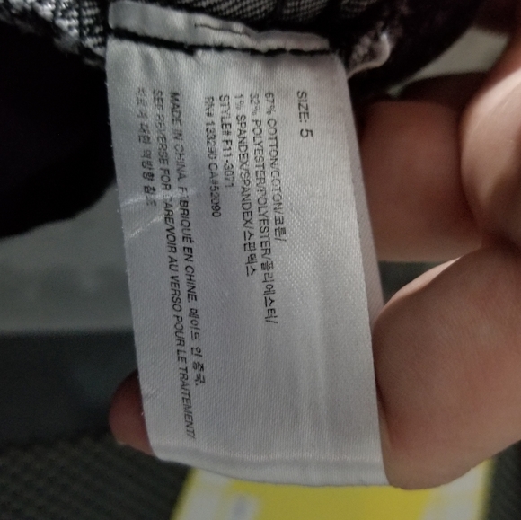 HOUSE OF DEREON | bootcut black wash jeans - Picture 9 of 10